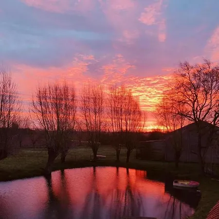 In Near The Marina * ניופורט