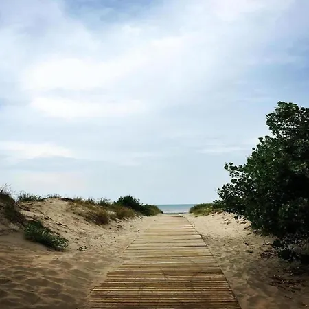 In Near The Marina Апартаменты