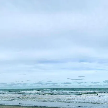 דירה In Near The Marina *